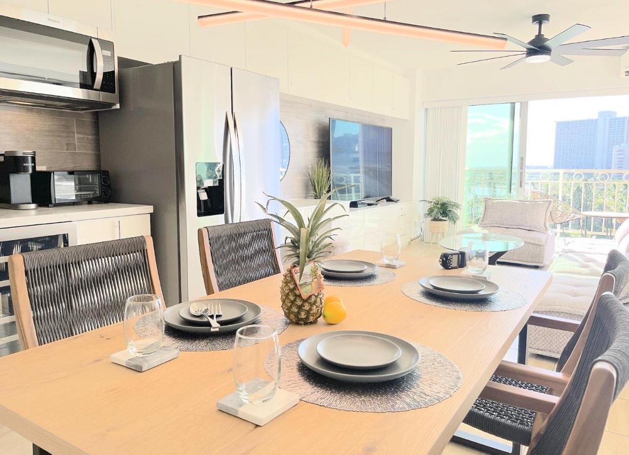 Waikiki Shore 1116 Beachfront Гонолулу Экстерьер фото