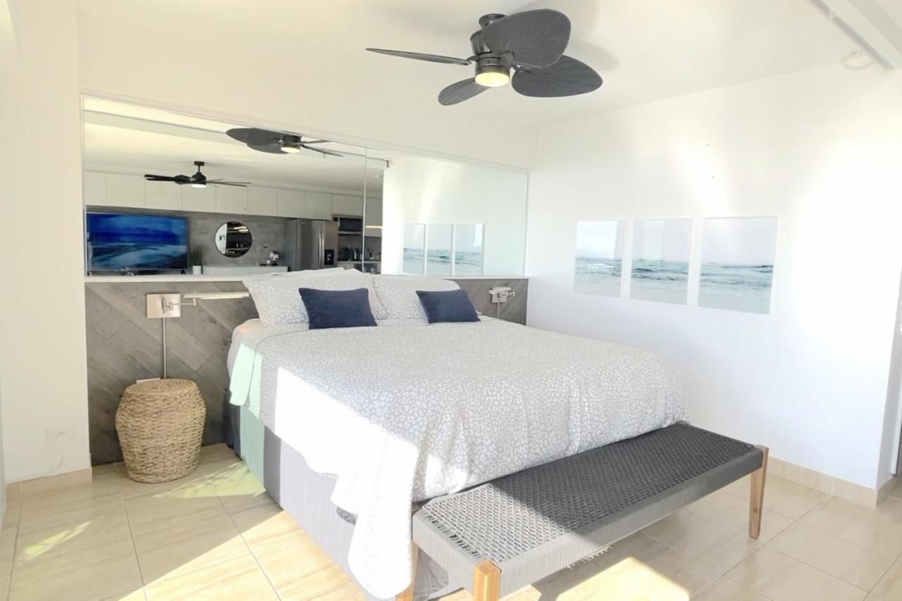 Waikiki Shore 1116 Beachfront Гонолулу Экстерьер фото
